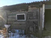Часть жилого дома площадью 49,5 кв. м и земельный участок 300 кв. м в с. Воскресенское Саратовская области